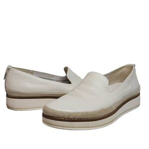 27 Edit Naturalizer Delphie Leather Lizard Flat Shoe Women's Size 8.5M White Pla